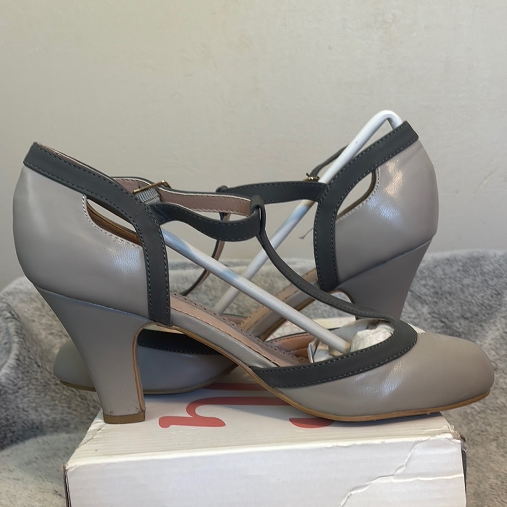 Journee Collection Gray Heels with Suede  Adjustable Strap in EUC - Picture 8 of 9